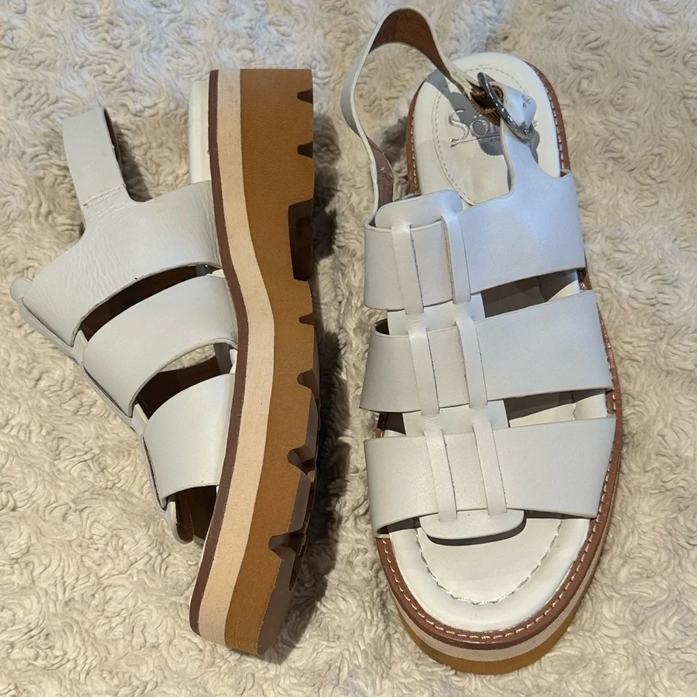 SOFFT size 10 White Patrina Leather Iconic Fisherman Sandals NEW - Picture 2 of 12